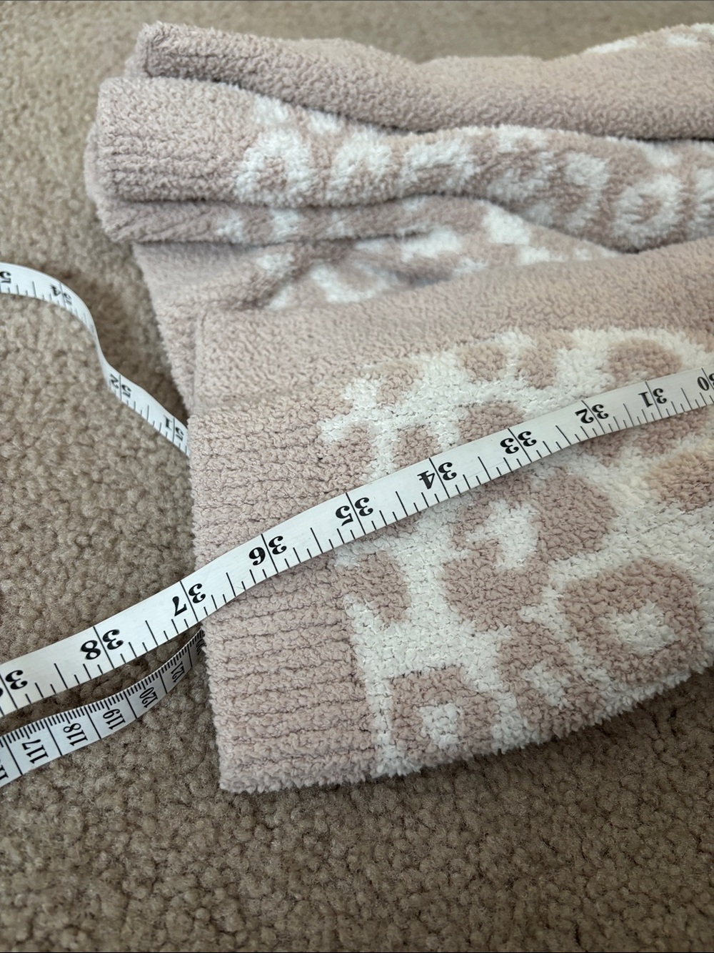 Cupcakes and Cashmere Cozy Beige Leopard Print Robe size XS - Picture 5 of 6